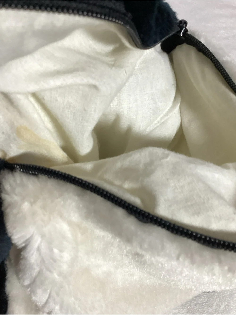 Goldbug plush white